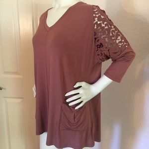 LOGO 3/4 Sleeve Knit Top w Lace Shoulder Detail